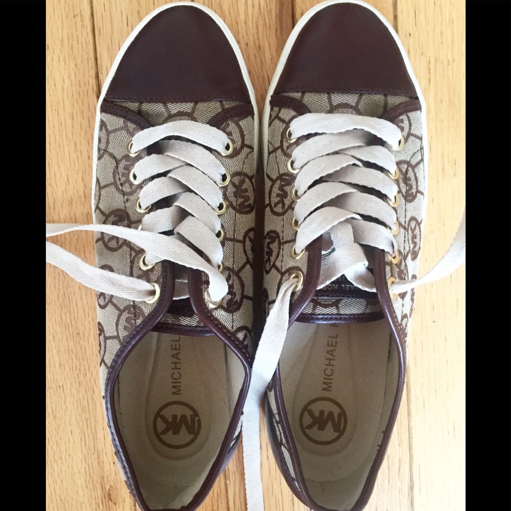 Michael Kors Sneakers!